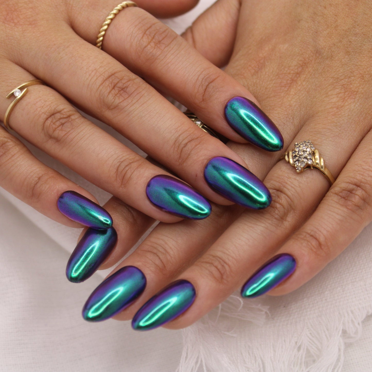 CHROME AURA